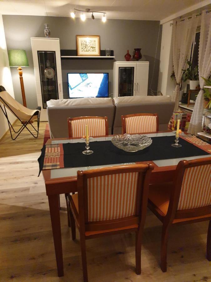 Les Hirondelles, Appartement De Vacances Avec Terrasse Et Coin Grillades Granges Exteriér fotografie